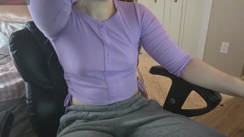 Snapshot of fuxkme_jen chatting on January 21, 2025, 7:06 pm fuxkme_jen online show from January 21, 2025, 7:06 pm