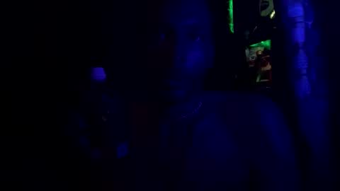 fvvkboyy online show from November 9, 2025, 4:55 am