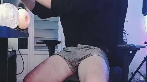 Snapshot of fxp0rn chatting on December 16, 2024, 5:54 pm fxp0rn online show from December 16, 2024, 5:54 pm