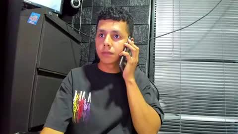 Snapshot of g_lincoln chatting on June 17, 2026, 10:54 pm g_lincoln online show from June 17, 2026, 10:54 pm