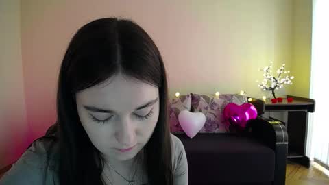 Jaklin online show from March 12, 2025, 12:04 pm