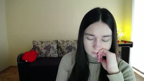 Jaklin online show from February 6, 2026, 9:45 am