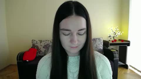 Jaklin online show from February 9, 2026, 9:35 am