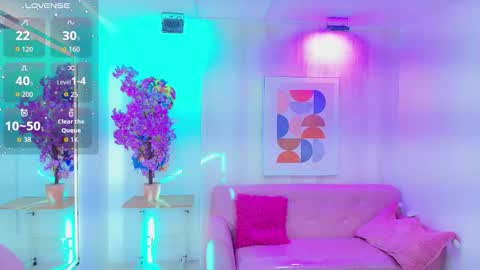 gabby_evanns online show from November 7, 2025, 11:54 am