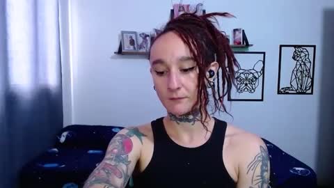 gabby_moon09 online show from October 11, 2025, 2:59 pm