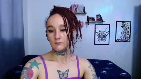 gabby_moon09 online show from October 13, 2025, 12:16 pm