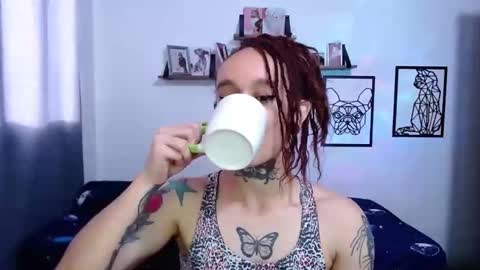 gabby_moon09 online show from October 20, 2025, 12:49 pm