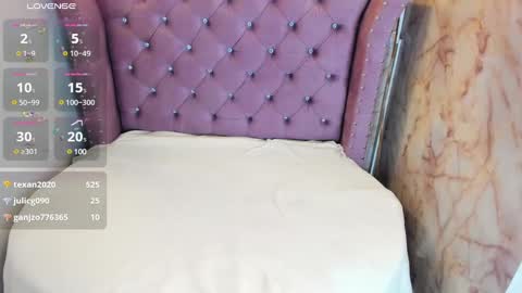       online show from December 8, 2024, 6:28 pm