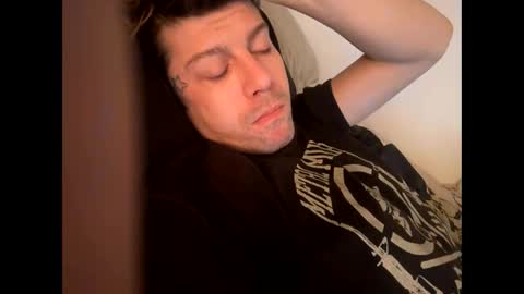 Snapshot of gabethier25 chatting on January 22, 2025, 8:07 am yeeah online show from January 22, 2025, 8:07 am