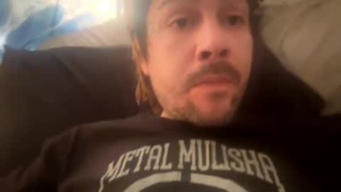 Snapshot of gabethier25 chatting on March 12, 2025, 12:15 pm yeeah online show from March 12, 2025, 12:15 pm