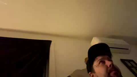 Snapshot of gabethier25 chatting on January 15, 2026, 6:07 am yeeah online show from January 15, 2026, 6:07 am