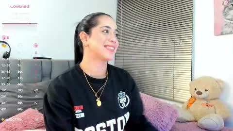 Snapshot of gabi_boom chatting on November 12, 2025, 12:11 am Gabriela online show from November 12, 2025, 12:11 am