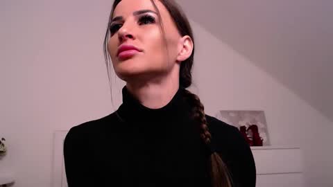 GabiCarter online show from March 4, 2025, 7:41 am