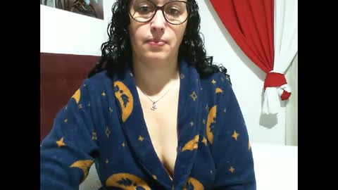 gaby  layla online show from May 21, 2026, 7:10 pm