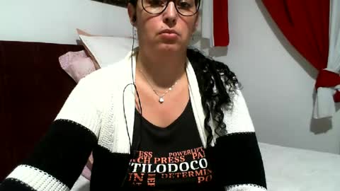 gaby  layla online show from July 18, 2026, 10:35 pm