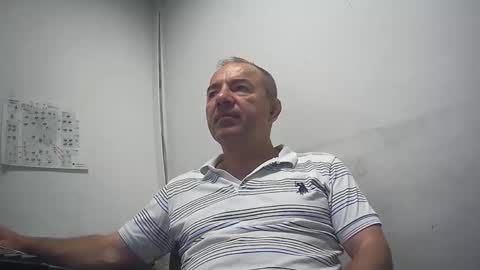 gabriel9_2003 online show from June 9, 2026, 10:49 am