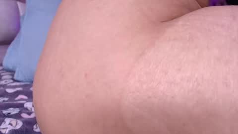 Snapshot of gabriela_leone chatting on October 29, 2025, 7:26 pm gabriela online show from October 29, 2025, 7:26 pm