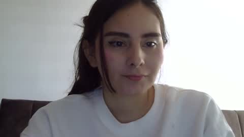 Gabriela Miller online show from October 7, 2025, 4:04 pm