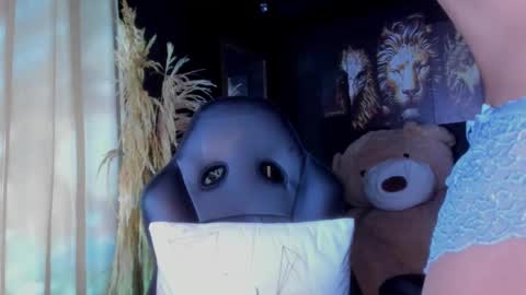 Gabriela Montes online show from February 17, 2025, 6:09 am