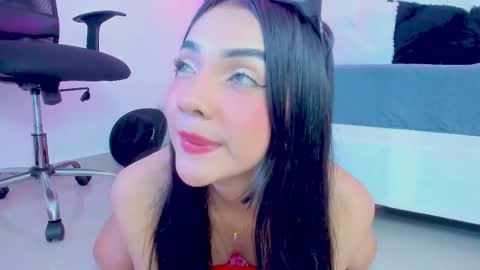 Gabriela Evans MS online show from February 13, 2025, 10:33 pm