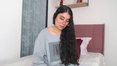 GabrielaRossa online show from December 27, 2024, 3:48 pm