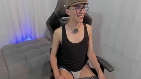 gabriele_love online show from September 11, 2025, 12:27 pm