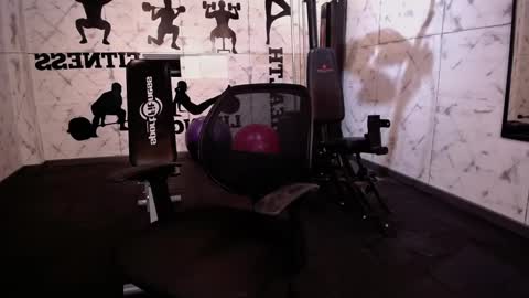 gabriell_ramirez_ online show from January 23, 2025, 10:22 am