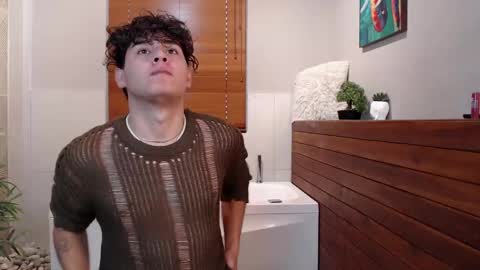 gabriell_ramirez_ online show from March 8, 2025, 10:13 pm