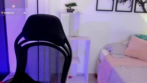 Gabriella online show from March 10, 2025, 9:29 pm