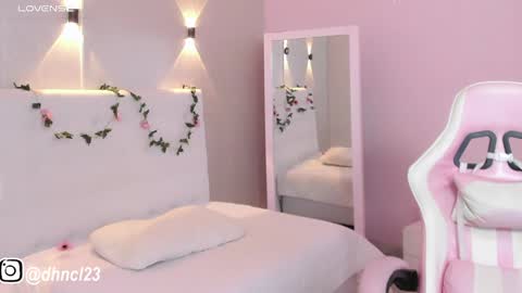 Gabriella online show from February 8, 2025, 7:27 pm