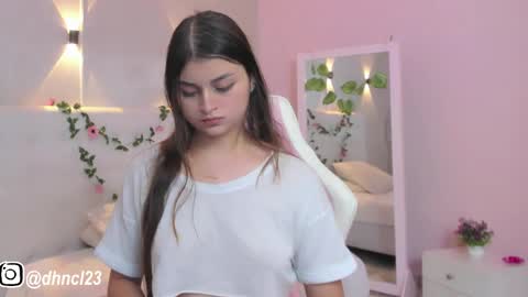 Gabriella online show from March 4, 2025, 10:38 pm