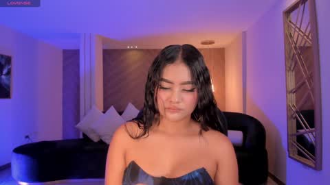 Gabriella Lee online show from February 6, 2025, 11:15 pm