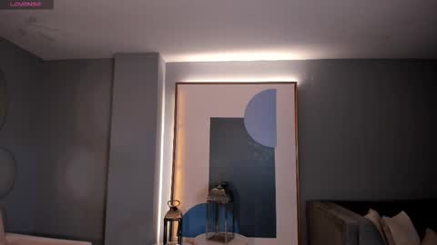 Gabriella Lee online show from September 17, 2025, 2:57 am