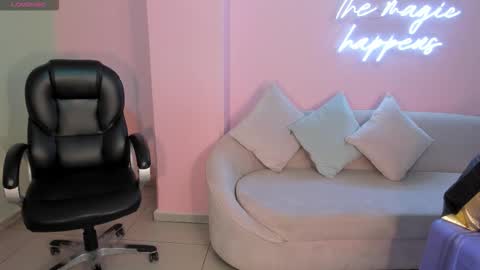 Gabriella Lee online show from September 21, 2025, 10:00 pm