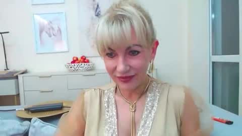 GabrielleMature online show from November 15, 2025, 4:14 pm