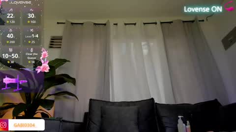 Sara   online show from October 4, 2025, 7:45 pm