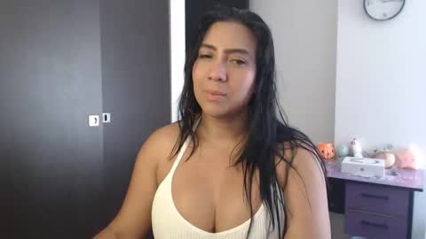 Gaby Blue online show from June 4, 2026, 3:51 pm