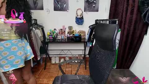 Snapshot of gaby_dams9 chatting on February 9, 2026, 8:18 am GABY online show from February 9, 2026, 8:18 am