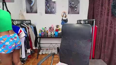 Snapshot of gaby_dams9 chatting on February 13, 2026, 8:32 am GABY online show from February 13, 2026, 8:32 am