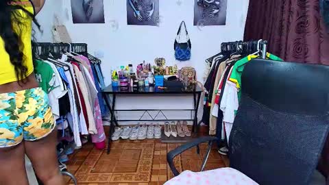 Snapshot of gaby_dams9 chatting on February 25, 2026, 7:18 am GABY online show from February 25, 2026, 7:18 am