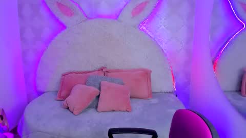 Gaby online show from December 3, 2025, 7:34 pm