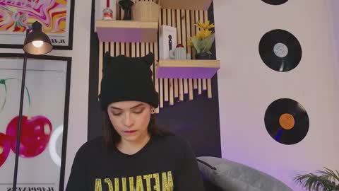 Gaby  online show from December 16, 2025, 1:27 pm