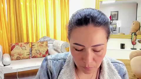 gabriela online show from December 24, 2024, 3:05 pm