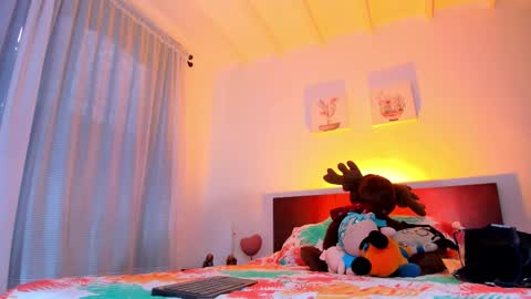 Gabybuttler online show from February 21, 2025, 8:05 pm