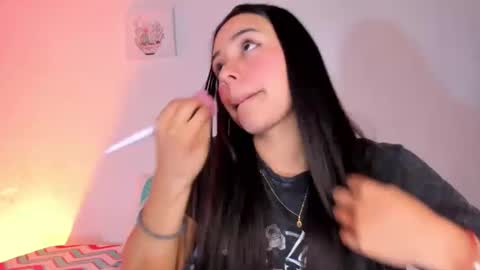Gabybuttler online show from September 18, 2025, 1:18 am