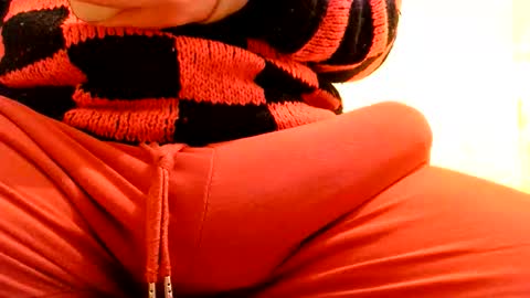 Snapshot of gae89tano chatting on February 15, 2026, 9:22 pm gae89tano online show from February 15, 2026, 9:22 pm