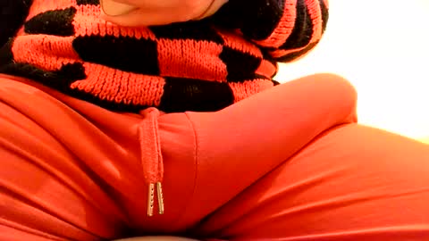 Snapshot of gae89tano chatting on February 19, 2026, 11:12 pm gae89tano online show from February 19, 2026, 11:12 pm