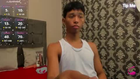Snapshot of gael_d4v7 chatting on May 12, 2026, 7:11 pm Gael online show from May 12, 2026, 7:11 pm