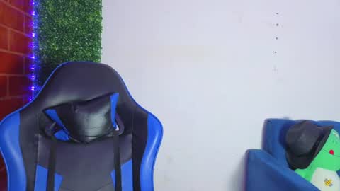 Snapshot of gael_david chatting on June 22, 2026, 7:16 am Gael online show from June 22, 2026, 7:16 am