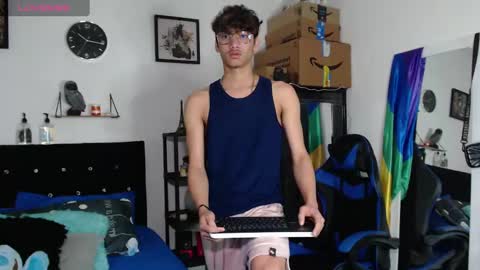 gael_jones online show from September 10, 2025, 7:41 am